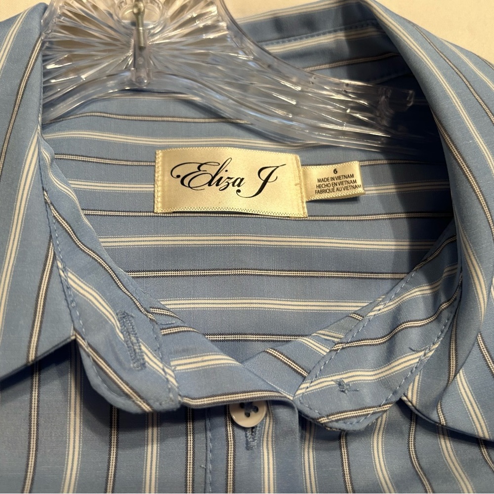 Eliza J Light Blue Striped Long Sleeve Dress Size 6 NWT - Picture 8 of 9